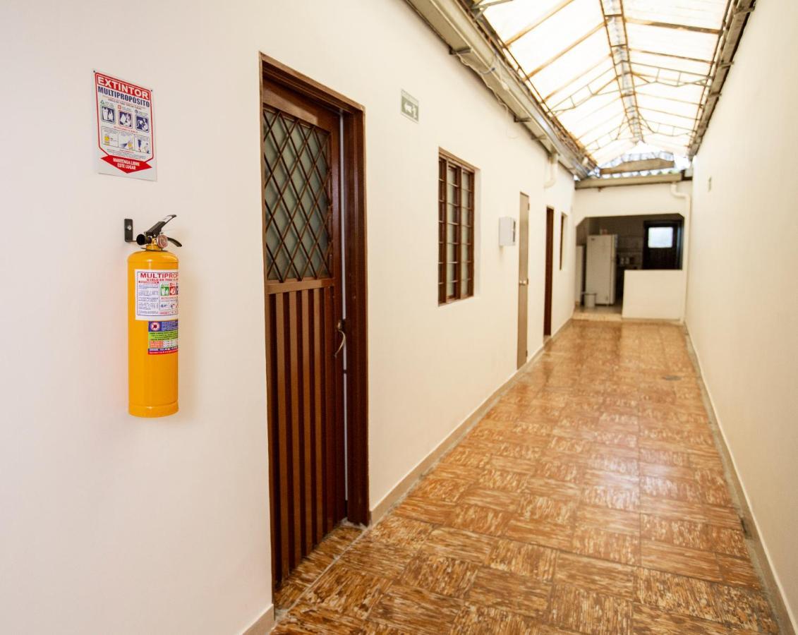 Komodo Alojamiento- Hostal Autoservicio, Ubicado Cerca Al Centro Historico - Bano Privado, Wifi , Cama 2X2 Y Agua Caliente Y Cocina Compartida Popayan Eksteriør bilde