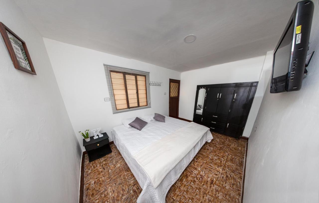 Komodo Alojamiento- Hostal Autoservicio, Ubicado Cerca Al Centro Historico - Bano Privado, Wifi , Cama 2X2 Y Agua Caliente Y Cocina Compartida Popayan Eksteriør bilde